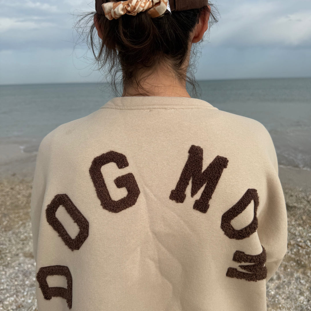 Sweat “Dog Mom” – Good Vibes Only 🐾