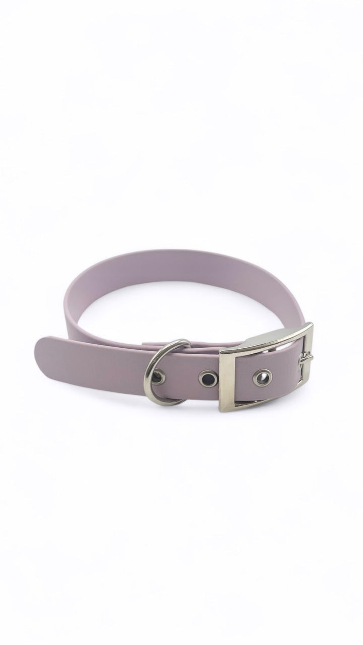 Collier à oeillets lilas en Biothane pour chien. Facile à enfiler. Waterproof, élégant et mode.